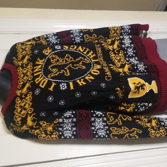 Game of Thrones sweater (womens) - Picture 2 of 2